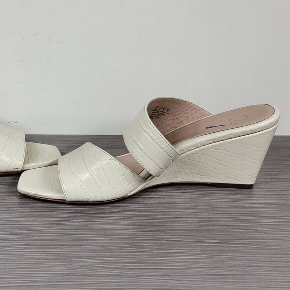 Naturalizer 27 Edit Venice Sandal, Ivory Croco Print Leather, Size 8 M / 38 - Picture 6 of 13